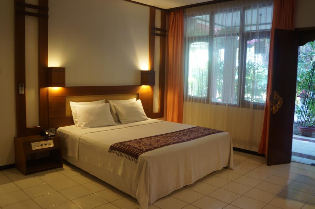 Puri Naga Beachfront Cottages Legian Zimmer foto