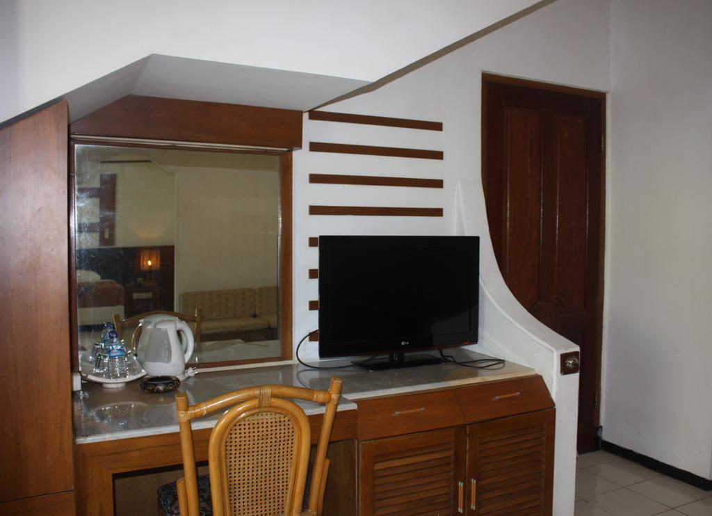 Puri Naga Beachfront Cottages Legian Zimmer foto